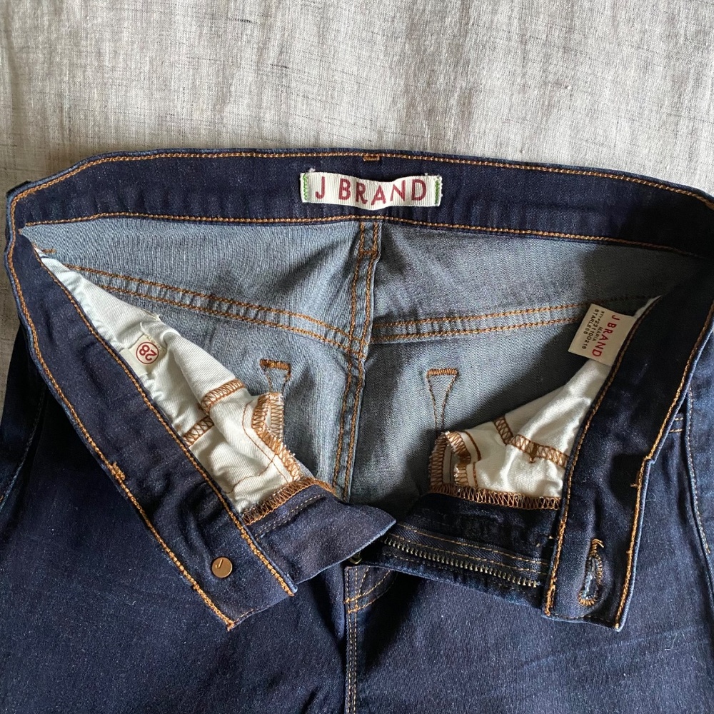 J Brand Maria Starless Skinny jean in dark wash Size 28 *NEVER WORN* - Picture 10 of 13